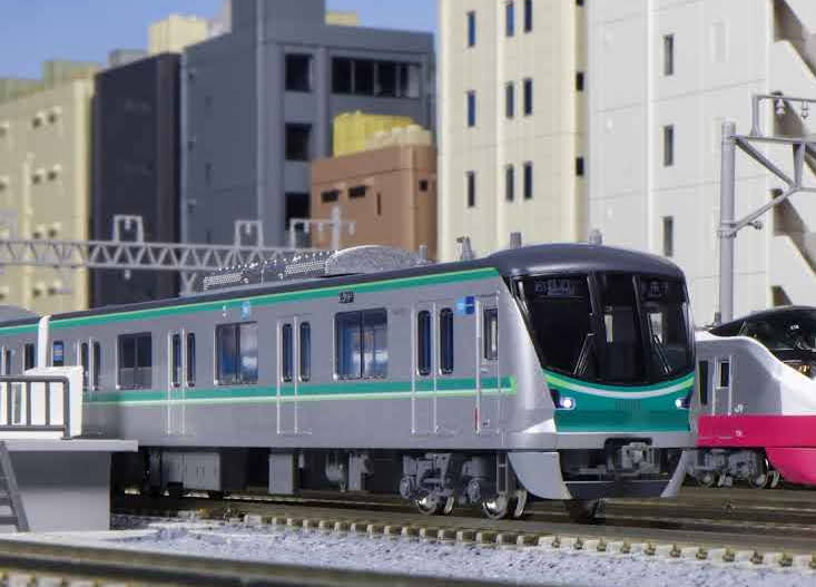 Tokyo Metro Chiyoda Line Series 16000