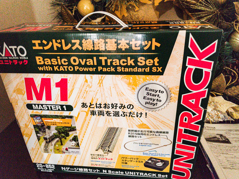 Basic Oval Track Set  M1 by KATO