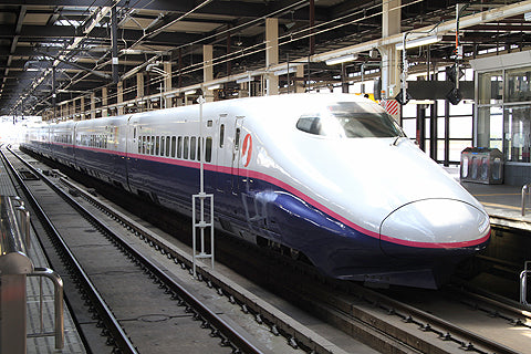 Kato 10-1718 Series E2 1000 Shinkansen Bullet Train "Hayate"