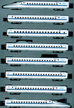 Kato 10-1817 N700 2000 Shinkansen Bullet Train 8-Car Base Set (N)