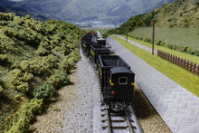 Kato 10-2007  HOKI 5200 Limestone Freight Train 9-Car Set N Scale