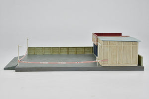 Tomytec 043-3 Closed Repair Shop Diorama Structure (N)