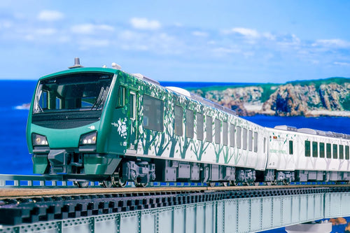 August 2025 Kato 10-2073 HB-E300 Series “Resort Shirakami” 4-Car Set N Scale