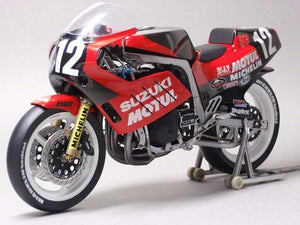 FUJIMI 1/12 GSX-R750 Yoshimura Suzuka 86 Suzuki 8-hours Endurance Plastic Model