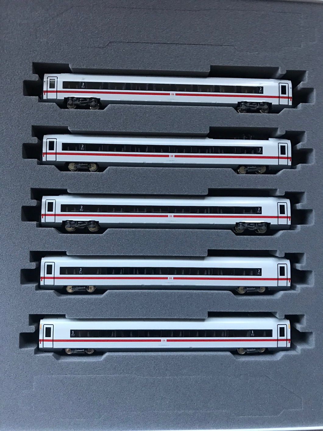 Kato 10-1513	ICE 4 5-Car Add-On Set N Scale